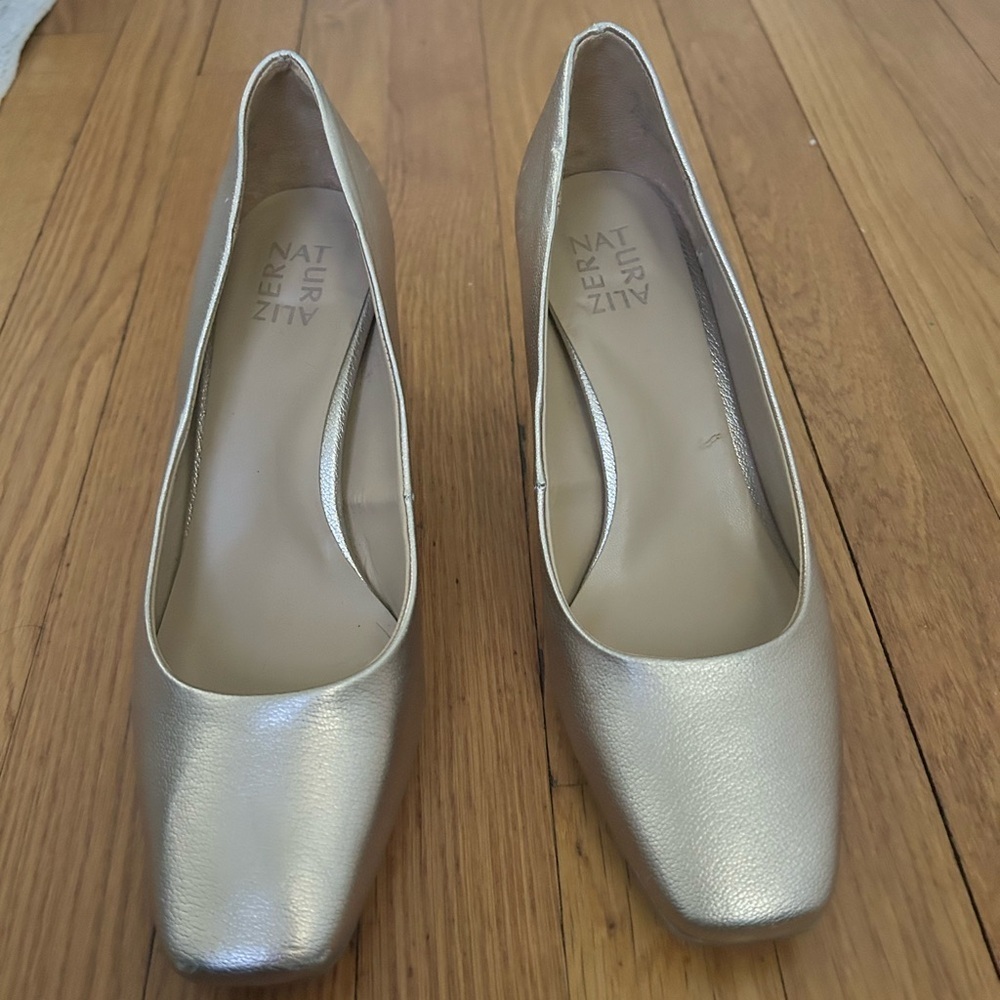 Naturalizer Heels Size 11 - Picture 4 of 14